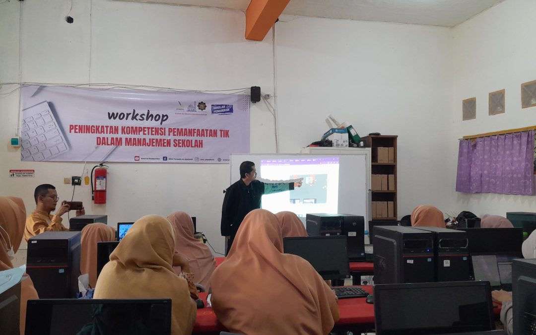 SMA Al-Qudwah Gelar Workshop Pemanfaatan TIK dalam Manajemen Sekolah